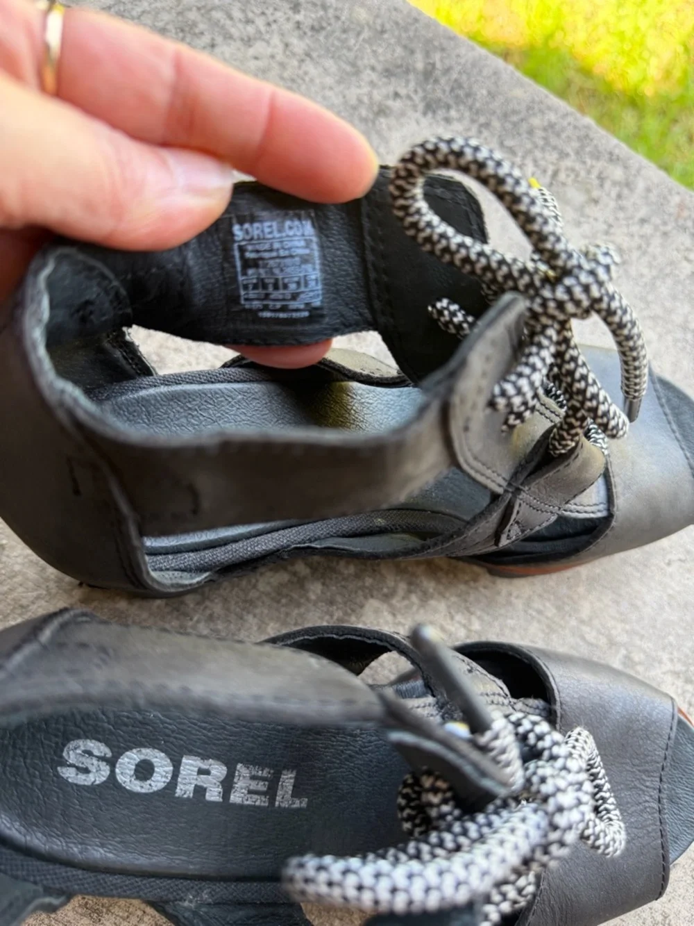 Sorel Joanie Sandals Lace Up‎ Black Open-Toe Wedge leather Shoes Sz-7.    C